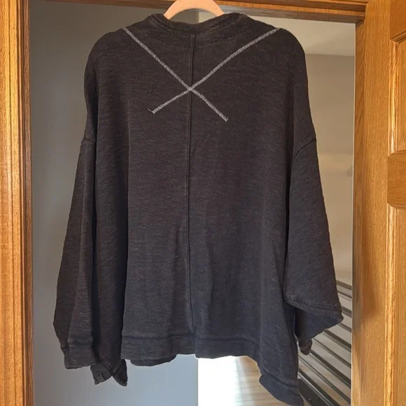 Free People poncho sweater size Medium - Picture 2 of 4